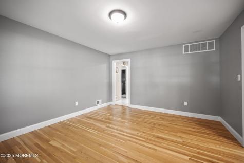 34 Brookside Circle Marlboro NJ 07746