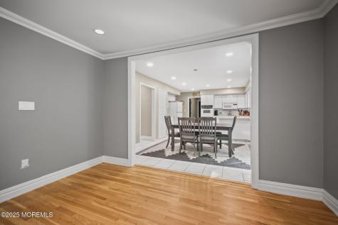 34 Brookside Circle Marlboro NJ 07746