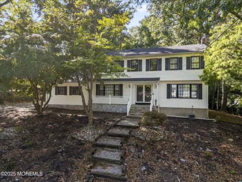 34 Brookside Circle Marlboro NJ 07746