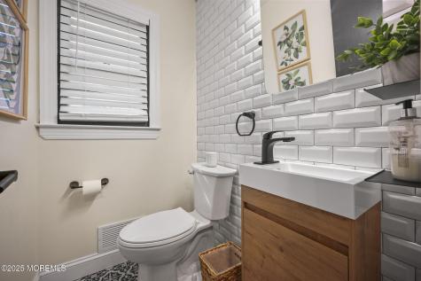 34 Brookside Circle Marlboro NJ 07746