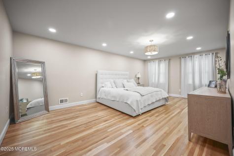 34 Brookside Circle Marlboro NJ 07746