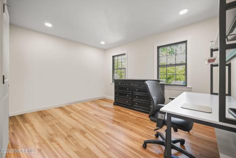 34 Brookside Circle Marlboro NJ 07746