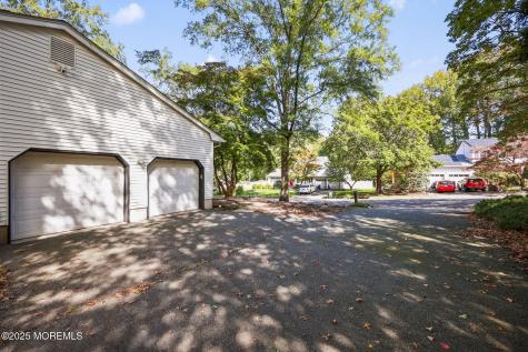 34 Brookside Circle Marlboro NJ 07746