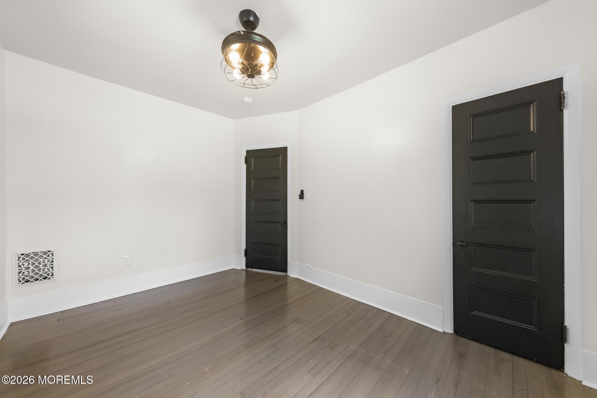 659 Mcclellan Street Long Branch NJ 07740