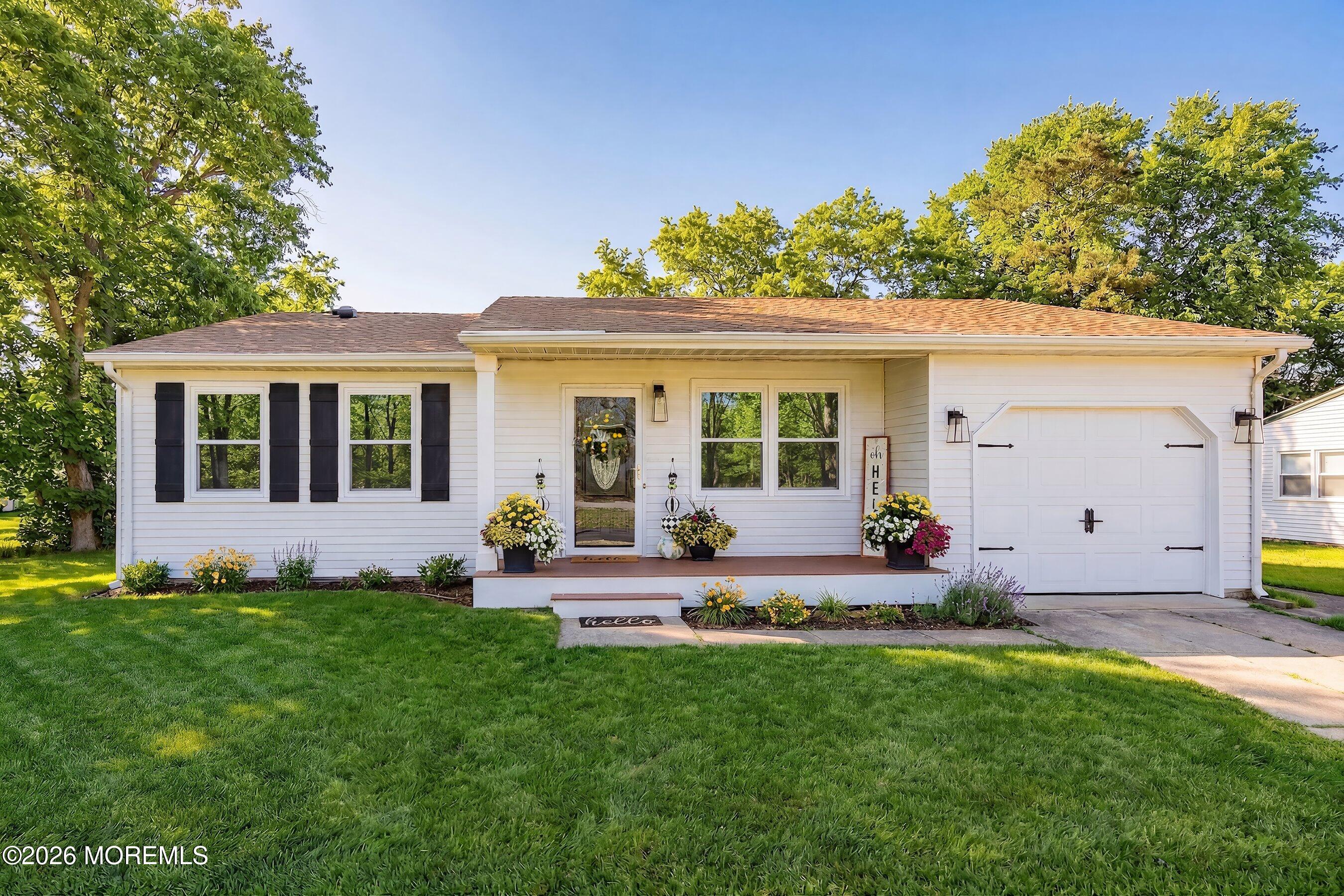 29 Brentwood Street Whiting NJ 08759