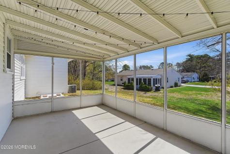 29 Brentwood Street Whiting NJ 08759