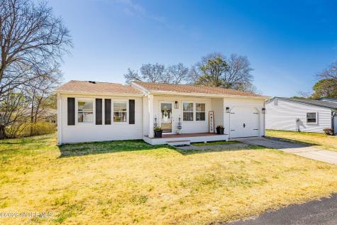 29 Brentwood Street Whiting NJ 08759