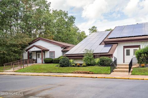 29 Brentwood Street Whiting NJ 08759