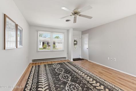 29 Brentwood Street Whiting NJ 08759