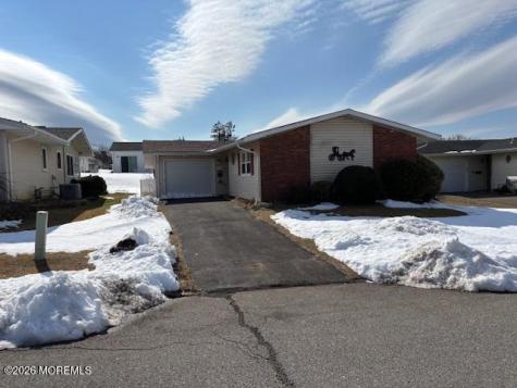34 Collins Court Brick NJ 08724