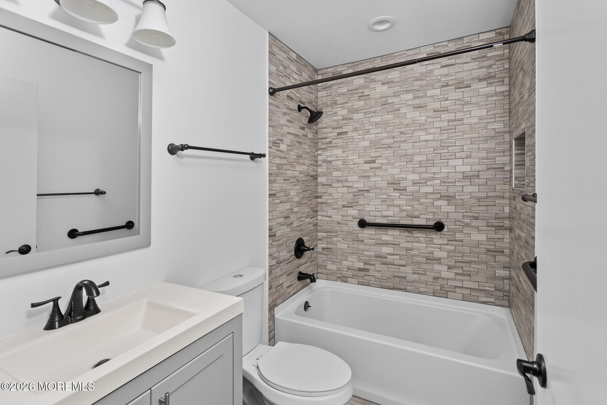 15 Leighton Court Toms River NJ 08757