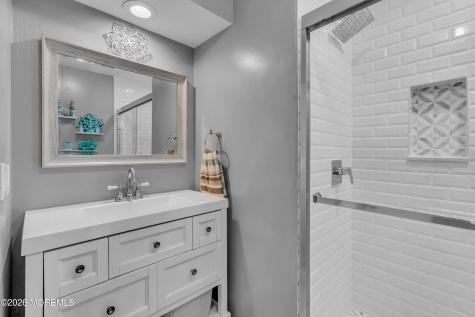 42 Manchester Court Red Bank NJ 07701