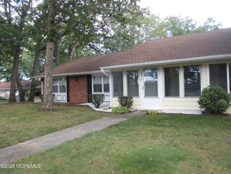 262A Kingston Court Lakewood NJ 08701