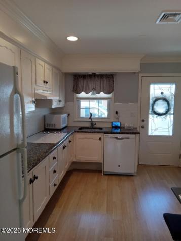 262A Kingston Court Lakewood NJ 08701