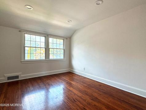 260 Harding Road Red Bank NJ 07701