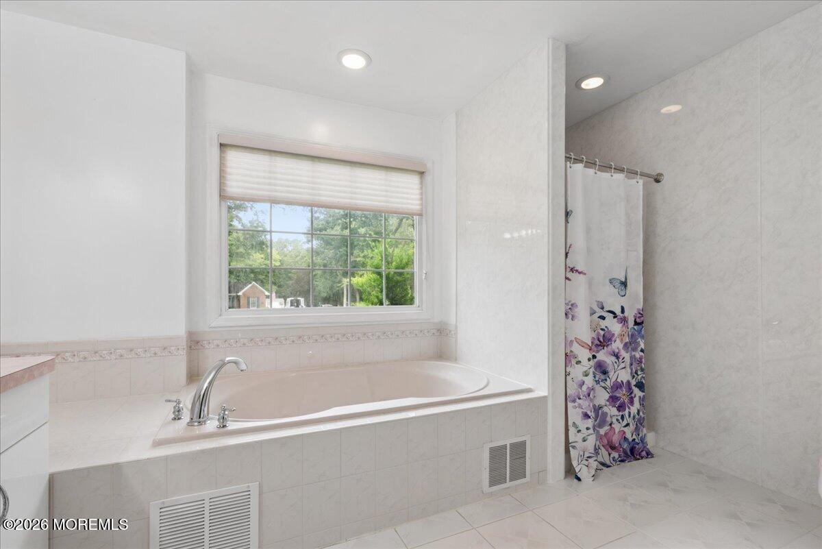 9 Rachel Court Jackson NJ 08527
