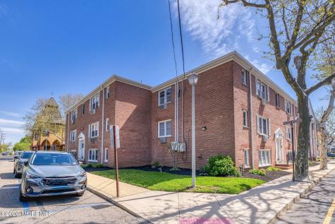 24 Pilgrim Pathway Court Ocean Grove NJ 07756