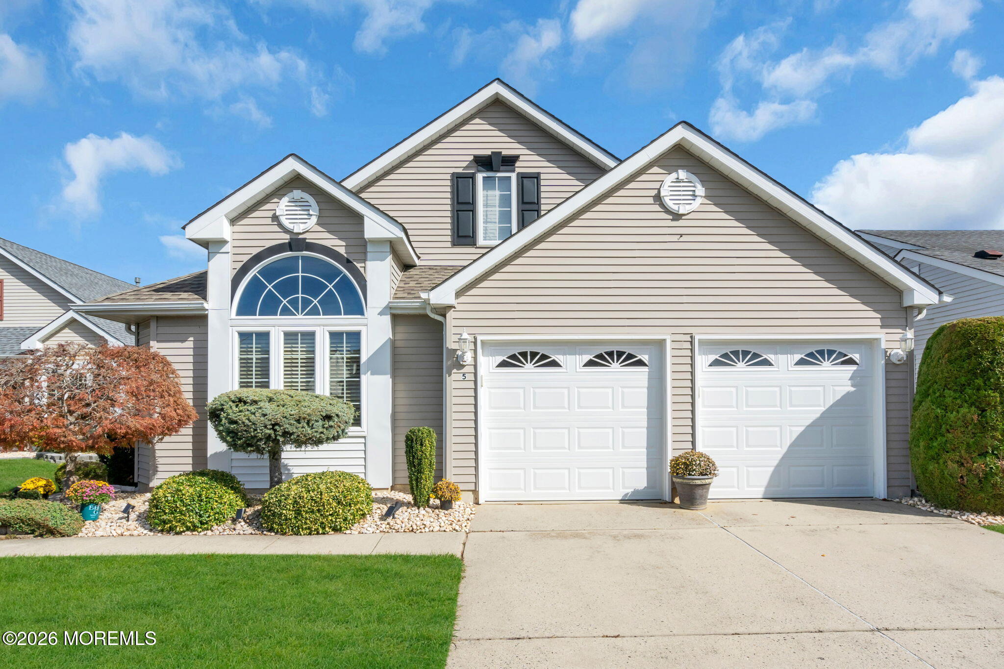 5 Manchester Court Jackson NJ 08527
