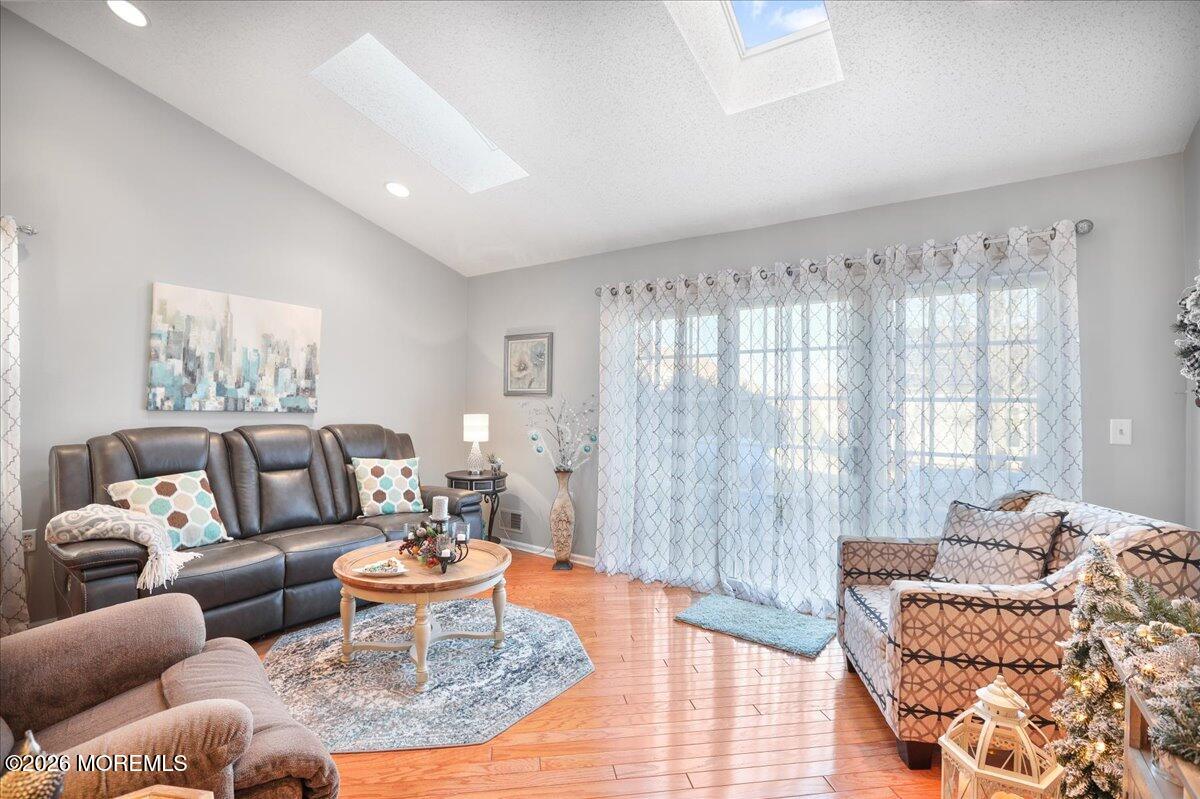 5 Manchester Court Jackson NJ 08527