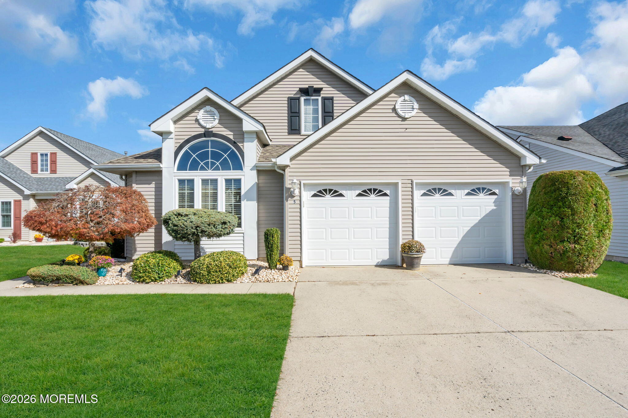 5 Manchester Court Jackson NJ 08527