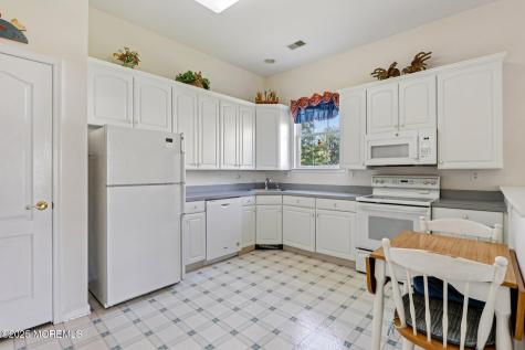 1544 Harvest Lane Manasquan NJ 08736