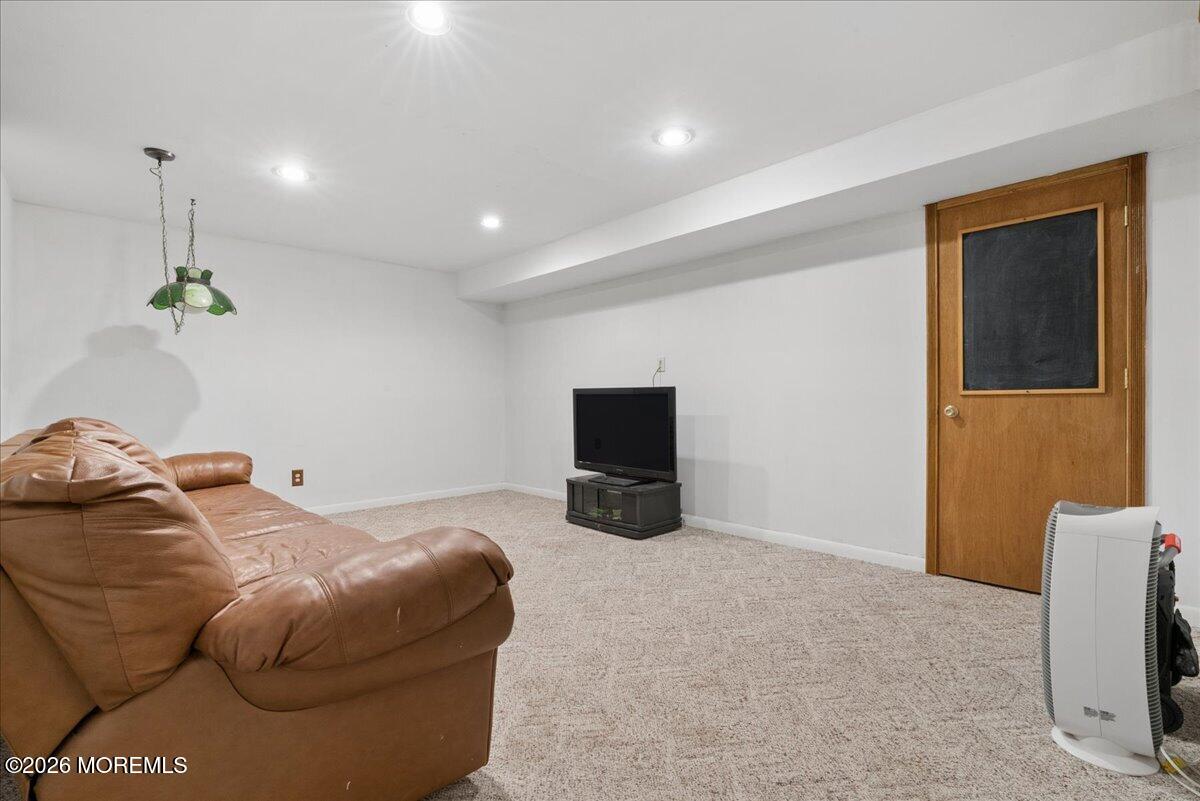 184 Friendship Road Howell NJ 07731