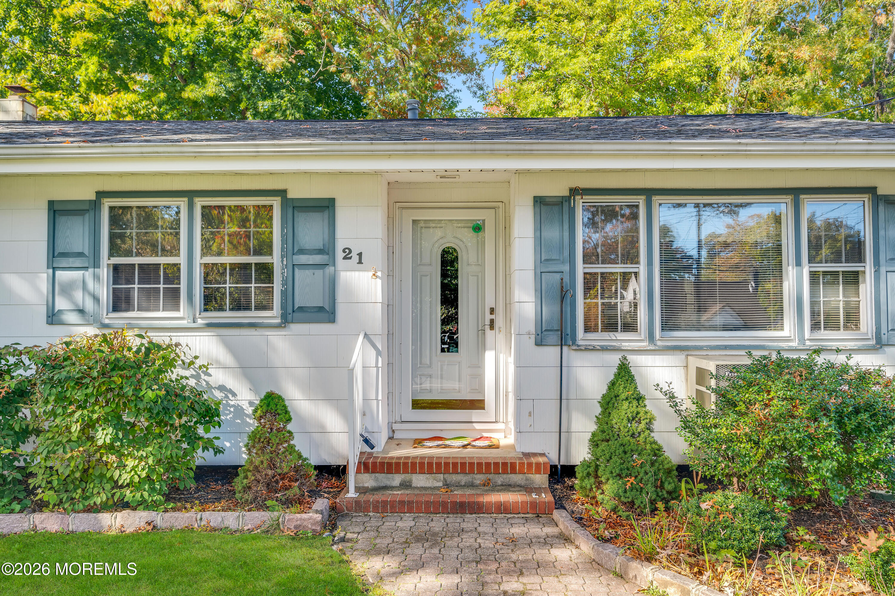 21 Oak Ridge Parkway Toms River NJ 08755