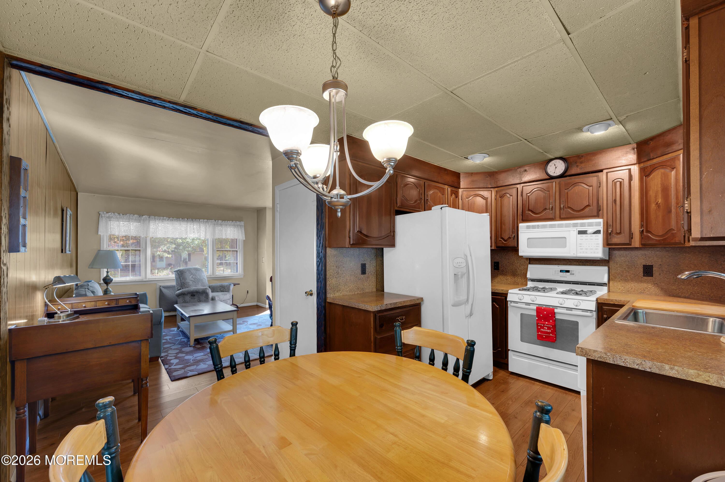 21 Oak Ridge Parkway Toms River NJ 08755