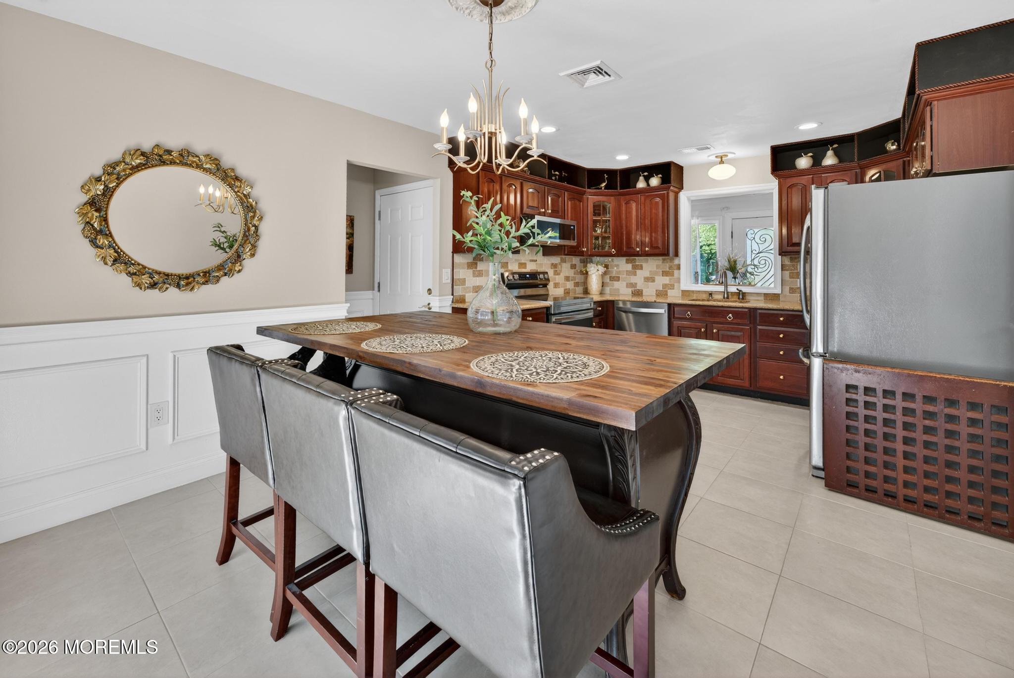 11 Inwood Place Aberdeen NJ 07747
