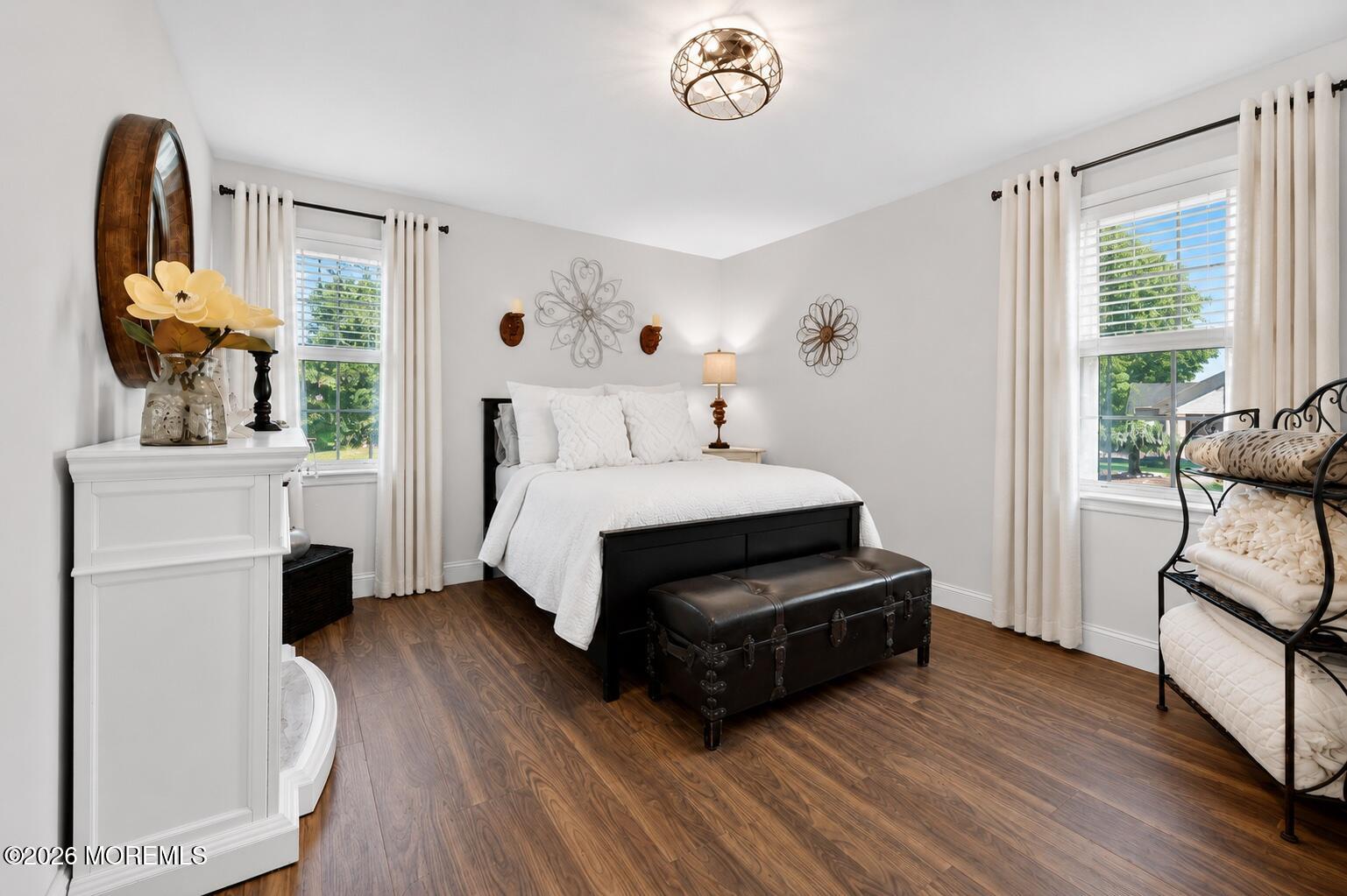 11 Inwood Place Aberdeen NJ 07747