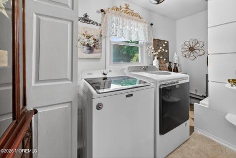 11 Inwood Place Aberdeen NJ 07747