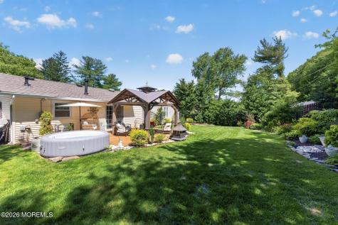11 Inwood Place Aberdeen NJ 07747