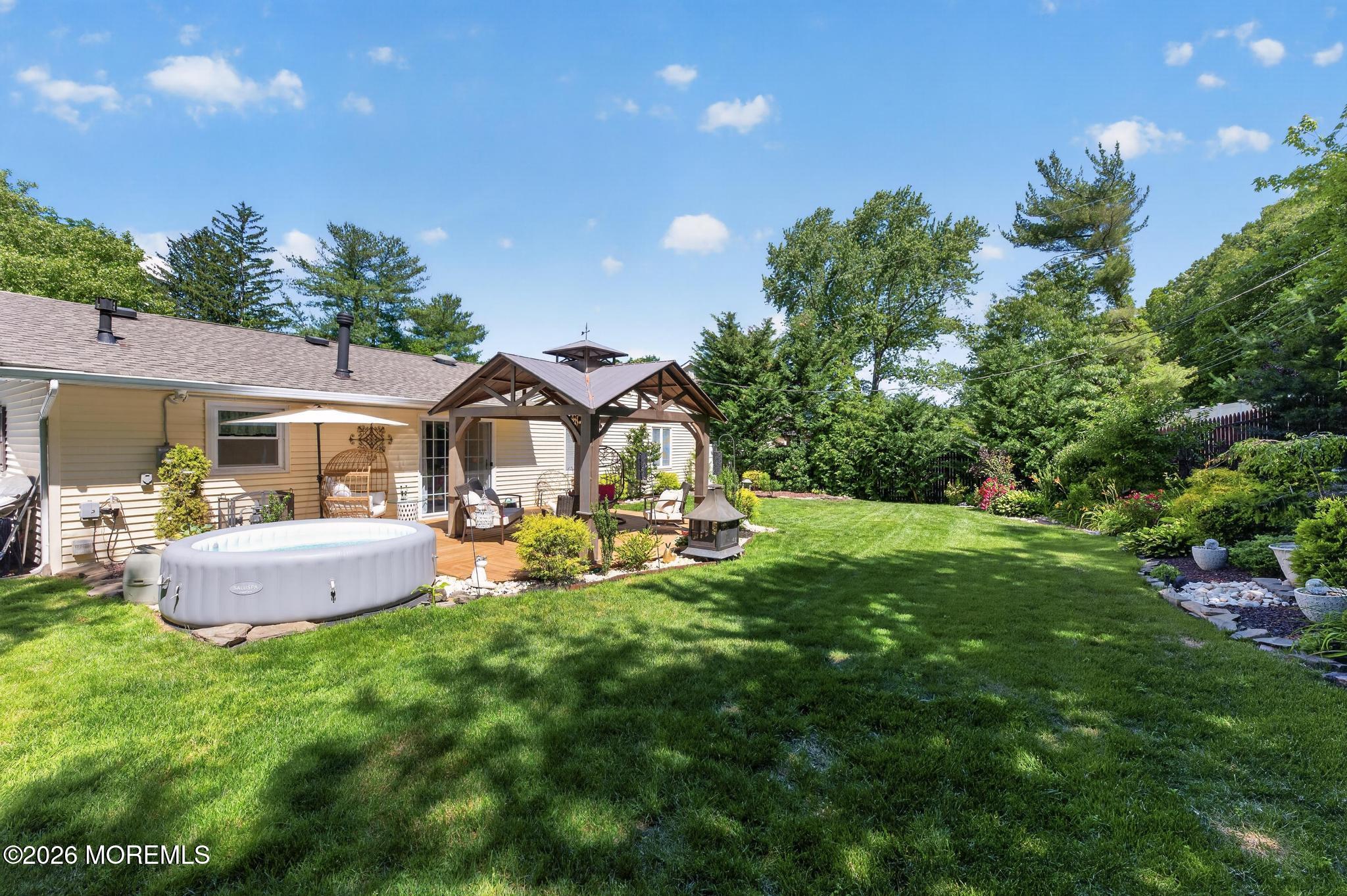11 Inwood Place Aberdeen NJ 07747