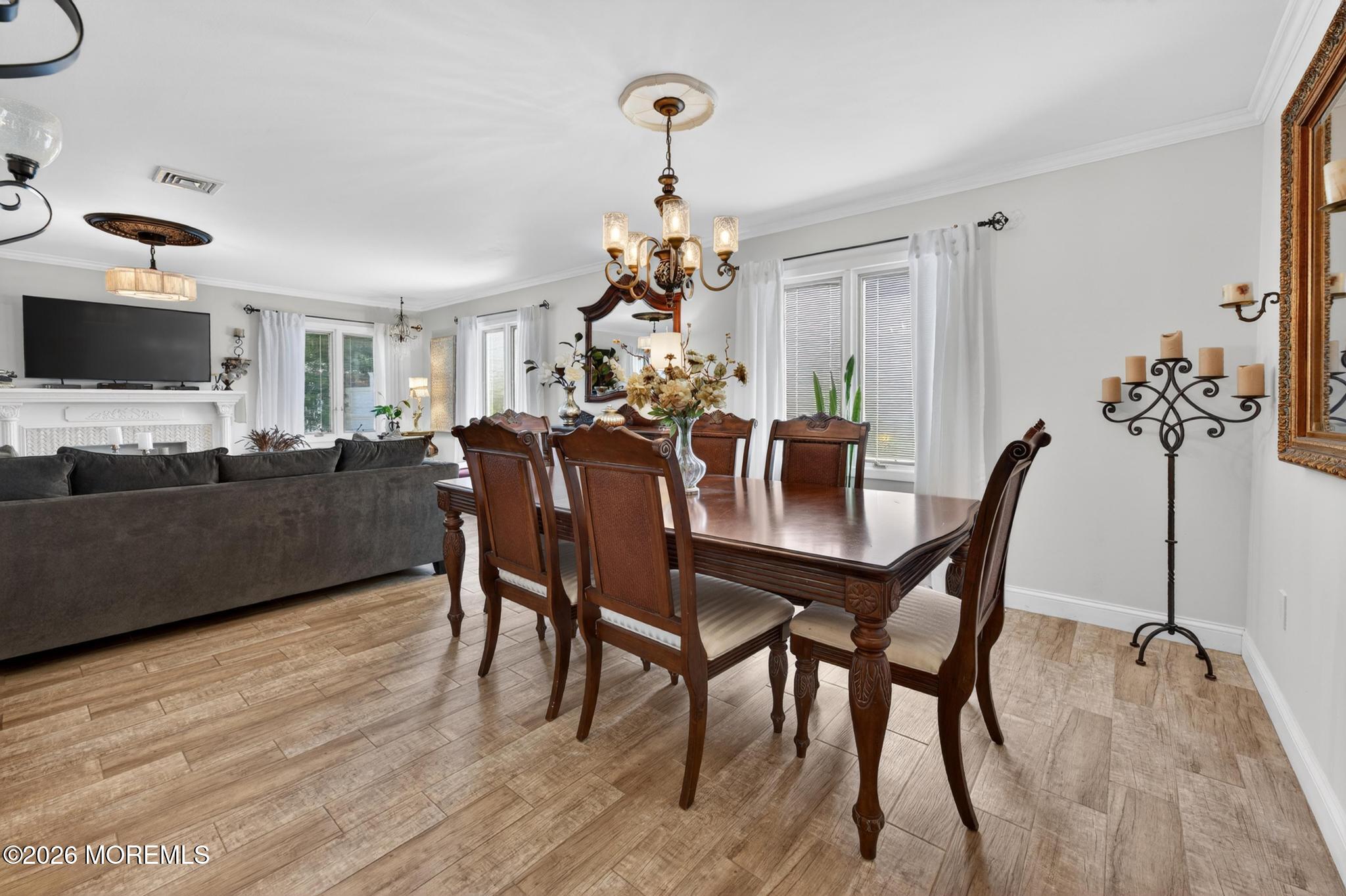 11 Inwood Place Aberdeen NJ 07747