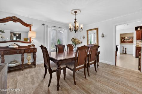 11 Inwood Place Aberdeen NJ 07747