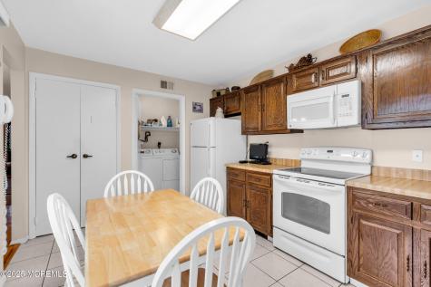 533B Warwick Court Manchester NJ 08759