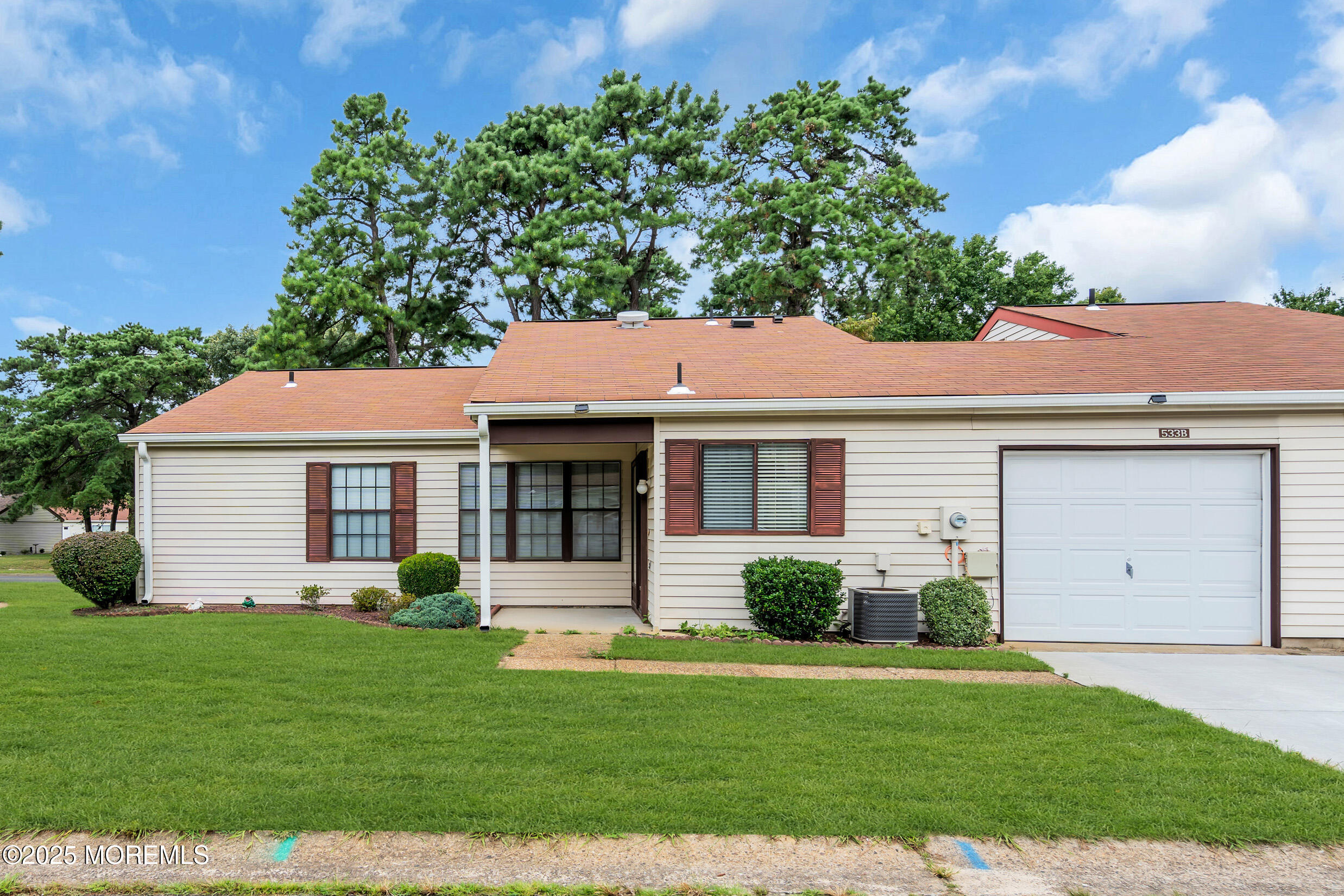 533B Warwick Court Manchester NJ 08759