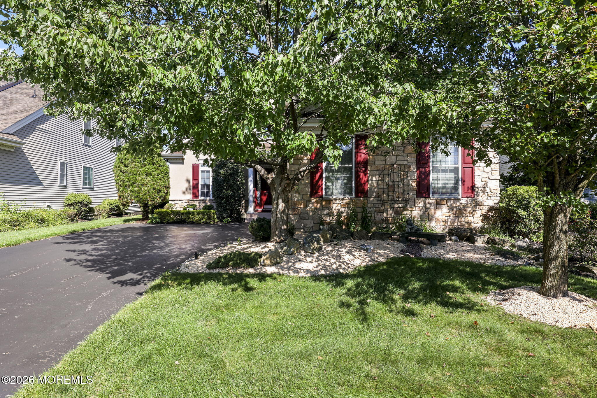 23 W Parsonage Way Manalapan NJ 07726