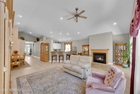 29 Nottingham Way Jackson NJ 08527