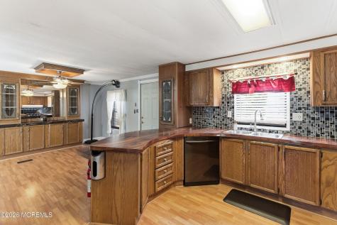 8 Longfellow Road North Brunswick NJ 08902