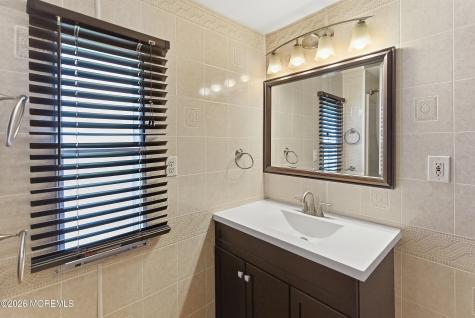 8 Longfellow Road North Brunswick NJ 08902