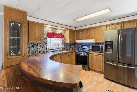 8 Longfellow Road North Brunswick NJ 08902