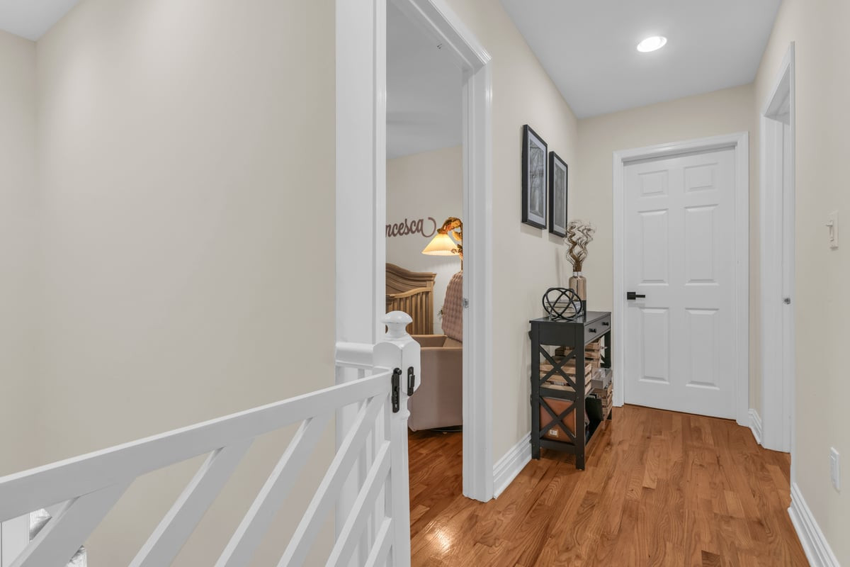 7 Simek Lane Middletown NJ 07758
