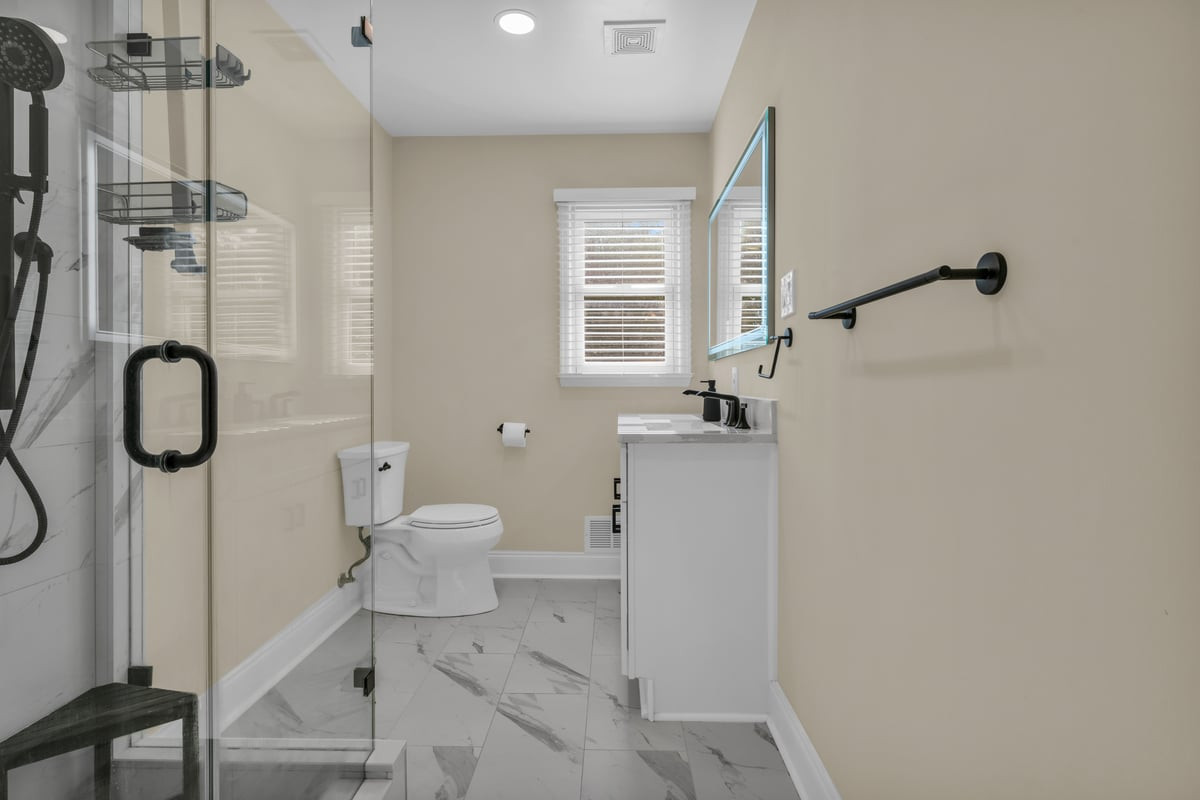 7 Simek Lane Middletown NJ 07758