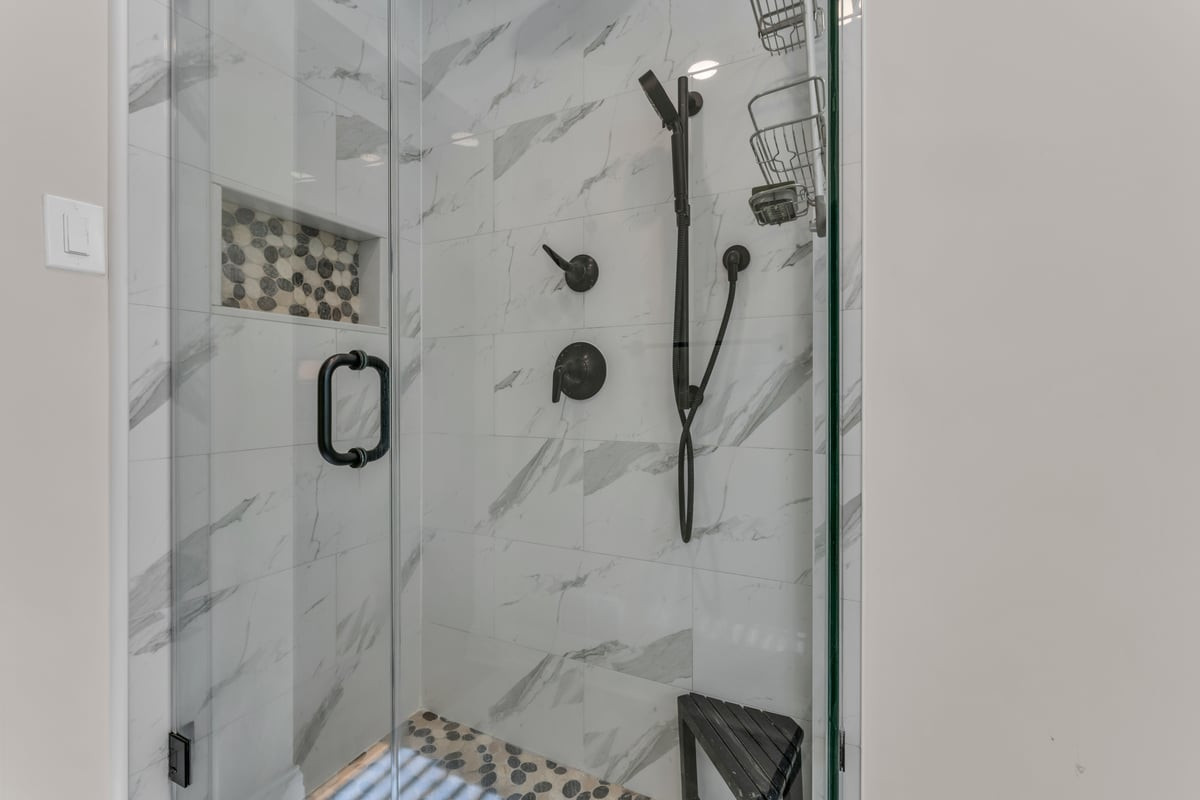 7 Simek Lane Middletown NJ 07758