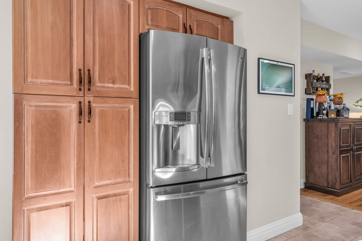 7 Simek Lane Middletown NJ 07758