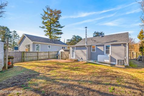22 Twin Drive New Egypt NJ 08533