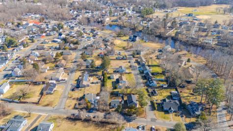 22 Twin Drive New Egypt NJ 08533