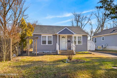 22 Twin Drive New Egypt NJ 08533