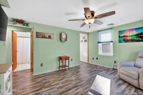 22 Twin Drive New Egypt NJ 08533